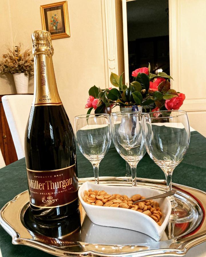 Bed and Breakfast Il Motto Di Tommy Castelveccana Exteriér fotografie