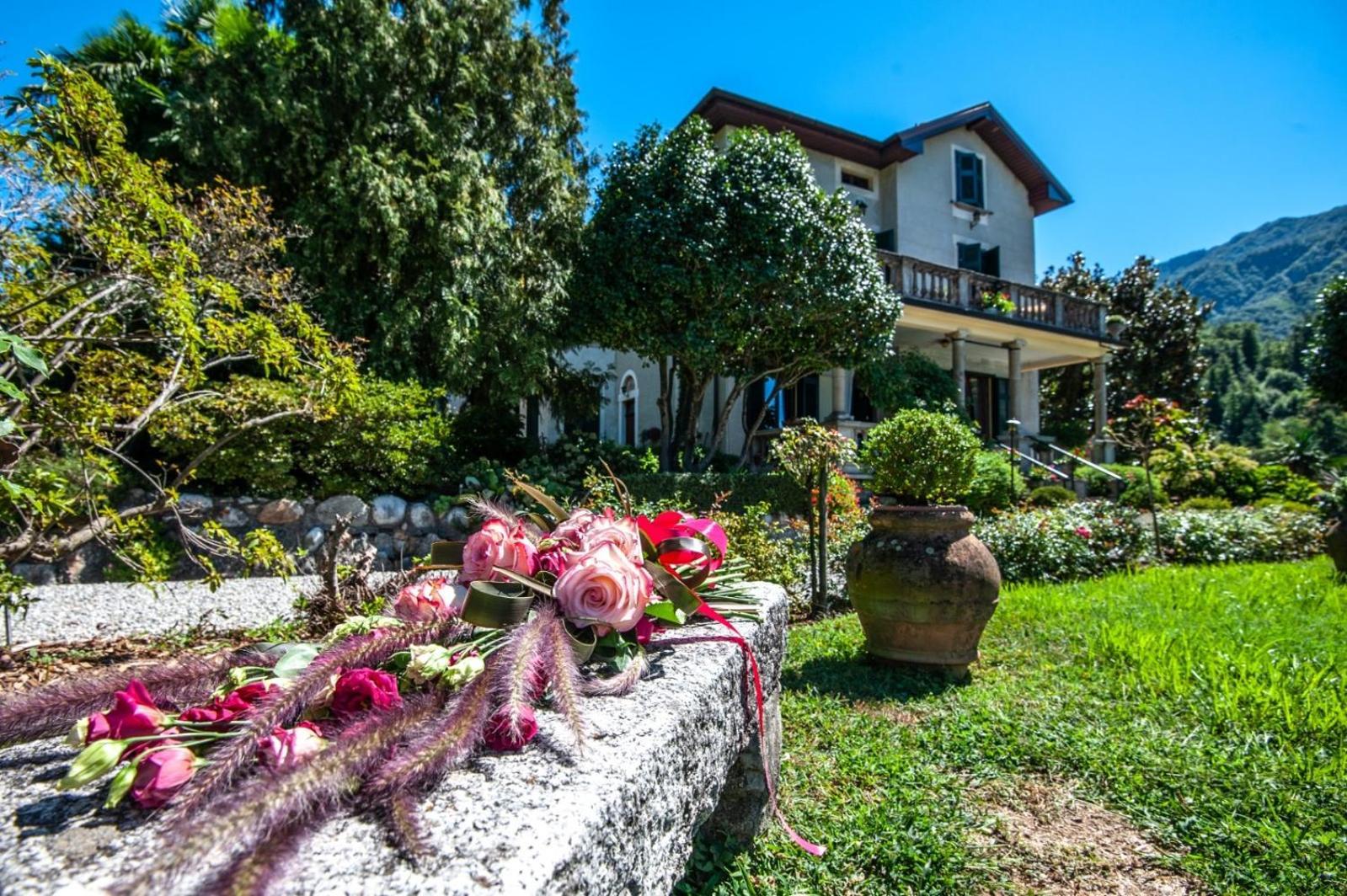 Bed and Breakfast Il Motto Di Tommy Castelveccana Exteriér fotografie