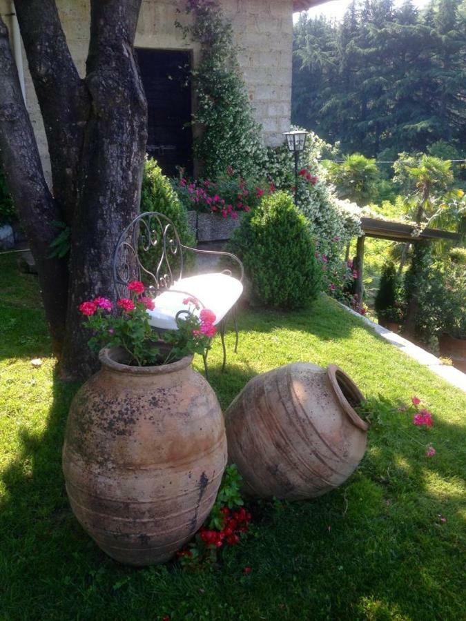 Bed and Breakfast Il Motto Di Tommy Castelveccana Exteriér fotografie